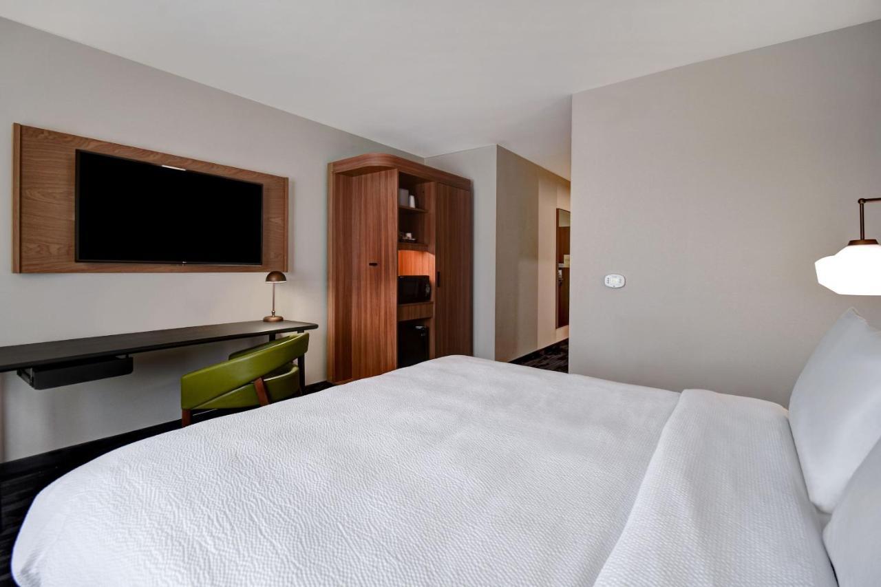 Fairfield By Marriott Inn & Suites Grand Rapids Wyoming Exterior photo